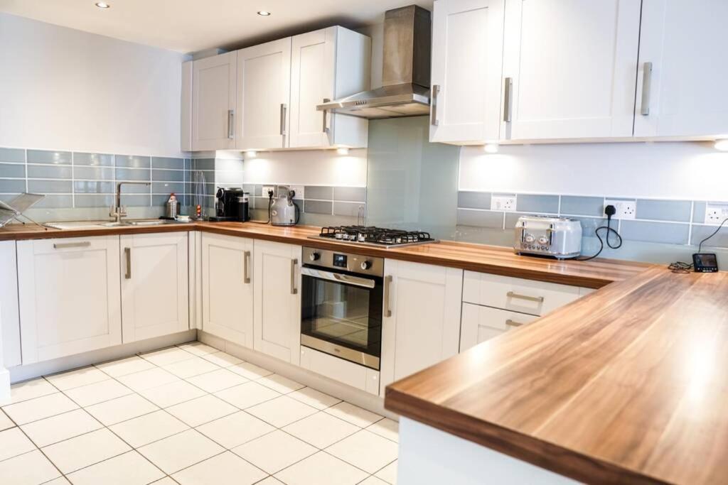 Beautiful 3 Bedroom Apartment By The Sea Newquay  Ngoại thất bức ảnh